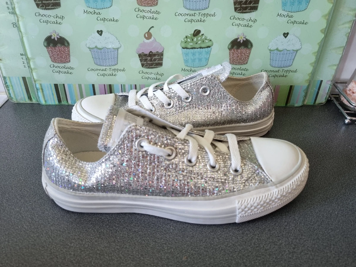Silver converse size best sale 4