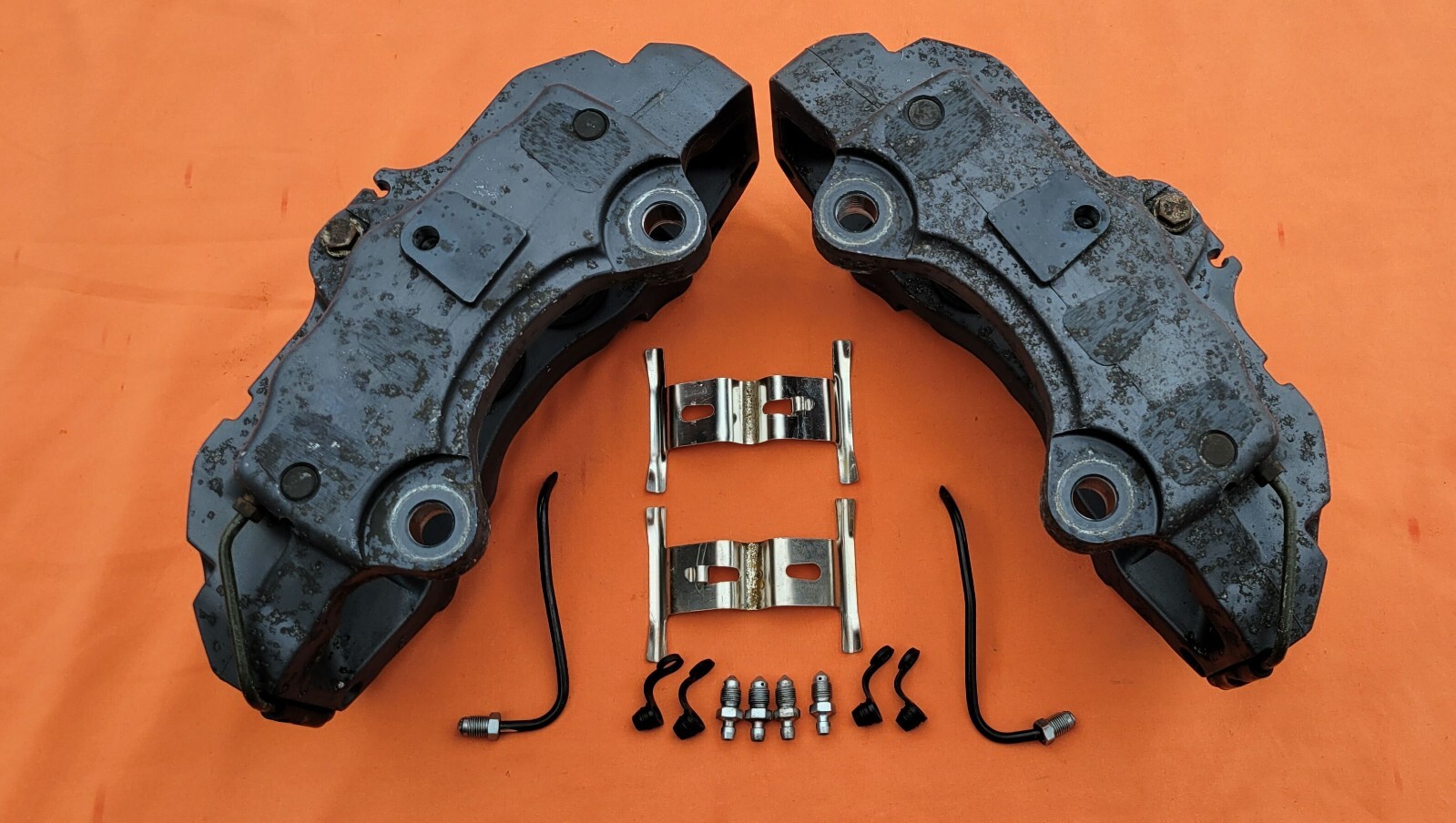 04 10 BREMBO 17Z FRONT BRAKE CALIPERS 6 PISTON PORSCHE CAYENNE AUDI