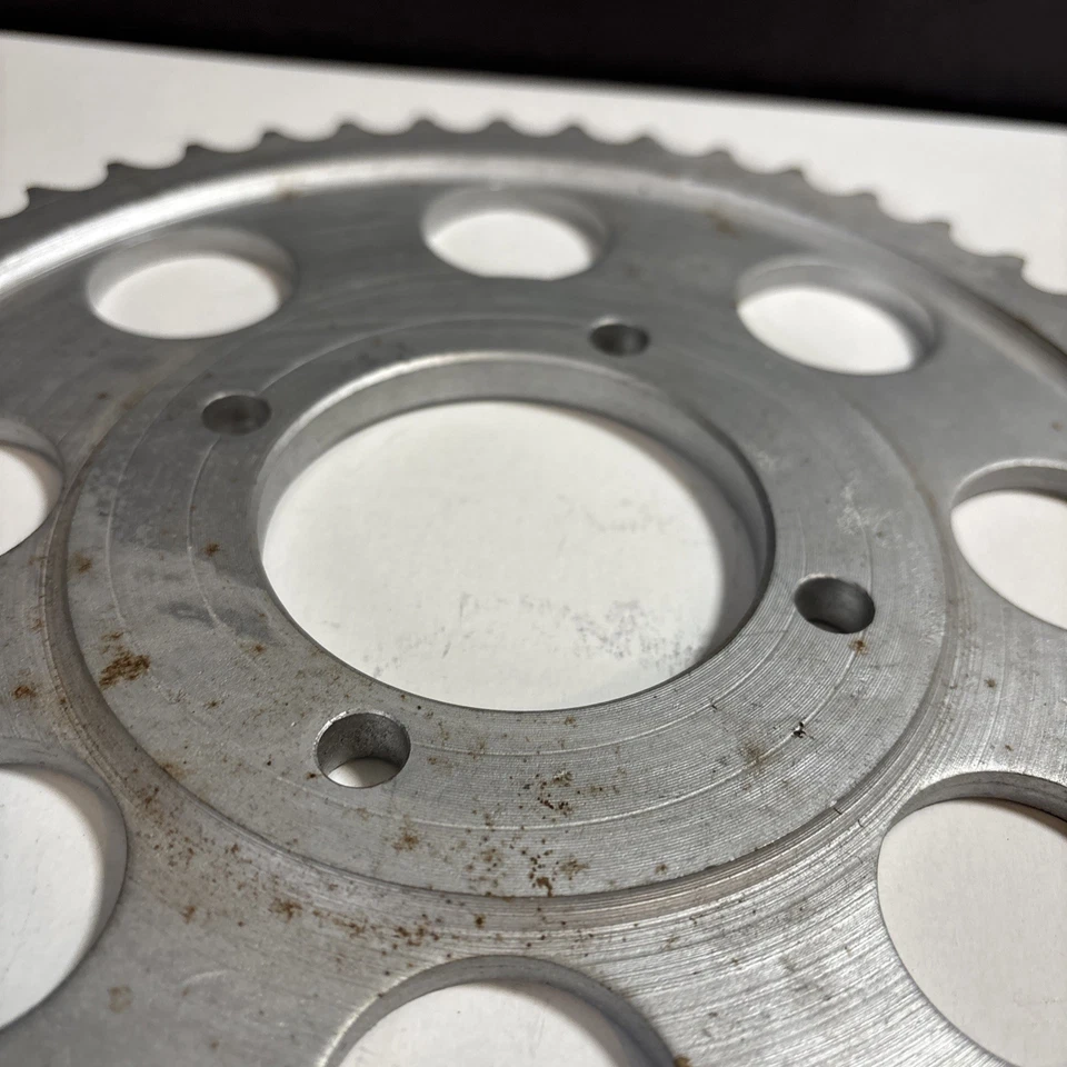 PIÑÓN TRASERO TRIUMPH 47T 4 ORIFICIOS 37-7064 OIF 750 TR7 T140 RUEDA RADIOS DISCO TRASERO Foto 2 de 4