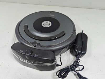 iRobot Roomba 676 Robot Vacuum Cleaner - Not Working, For Parts or Repair