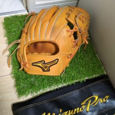 Mizuno Pro Crafted Edition Infield Glove 9" MM Deep H-Web Used Limited
