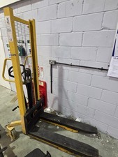 Hydraulic Pallet Stacker Manual Operation/1000kg Max/Max Height 1600mm