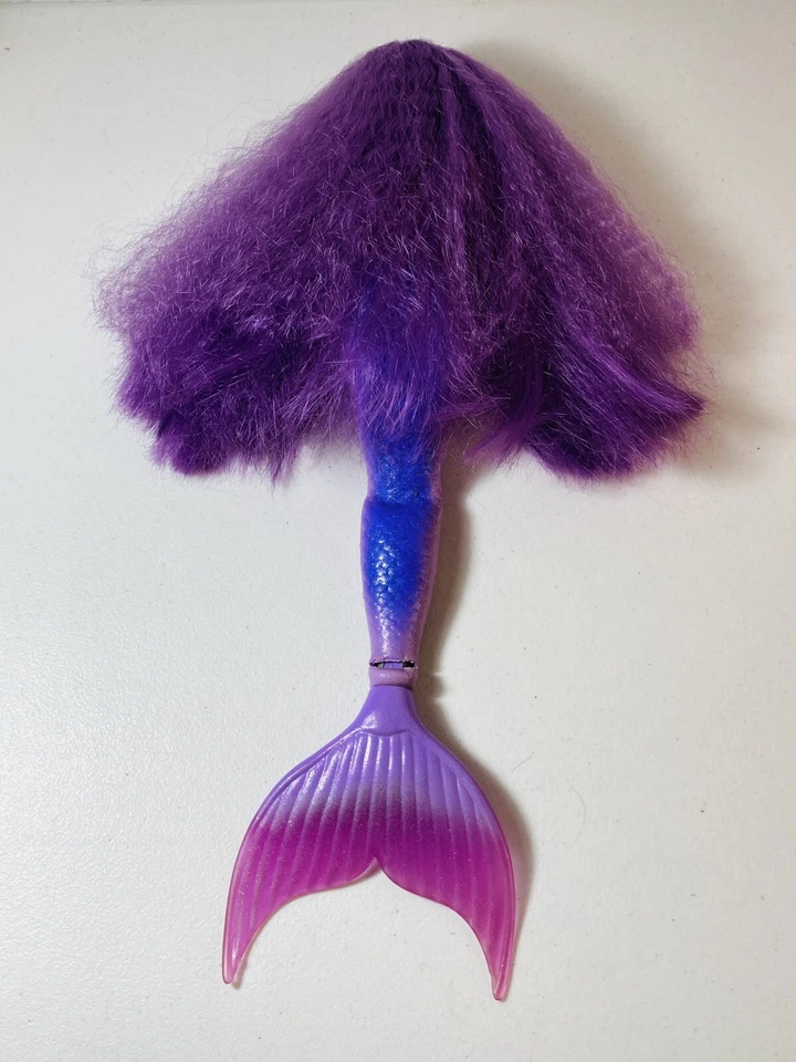 Mattel - Barbie - 2002 Mermaid Fantasy Christie Doll - *DAMAGED TAIL* - Image 3 of 4
