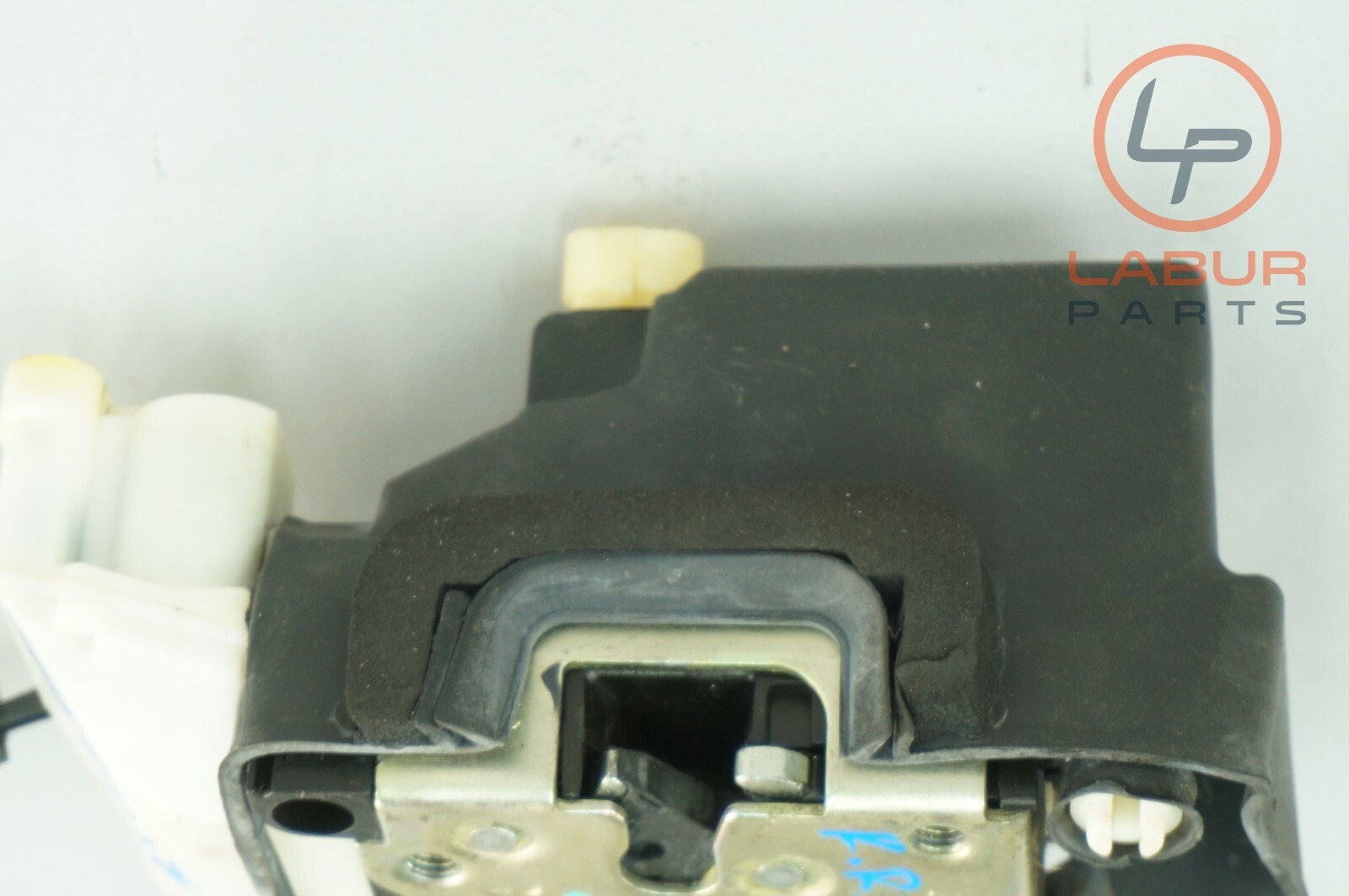 M139 03-12 Maserati Quattroporte Rear Right Door Lock Latch Actuator A1102