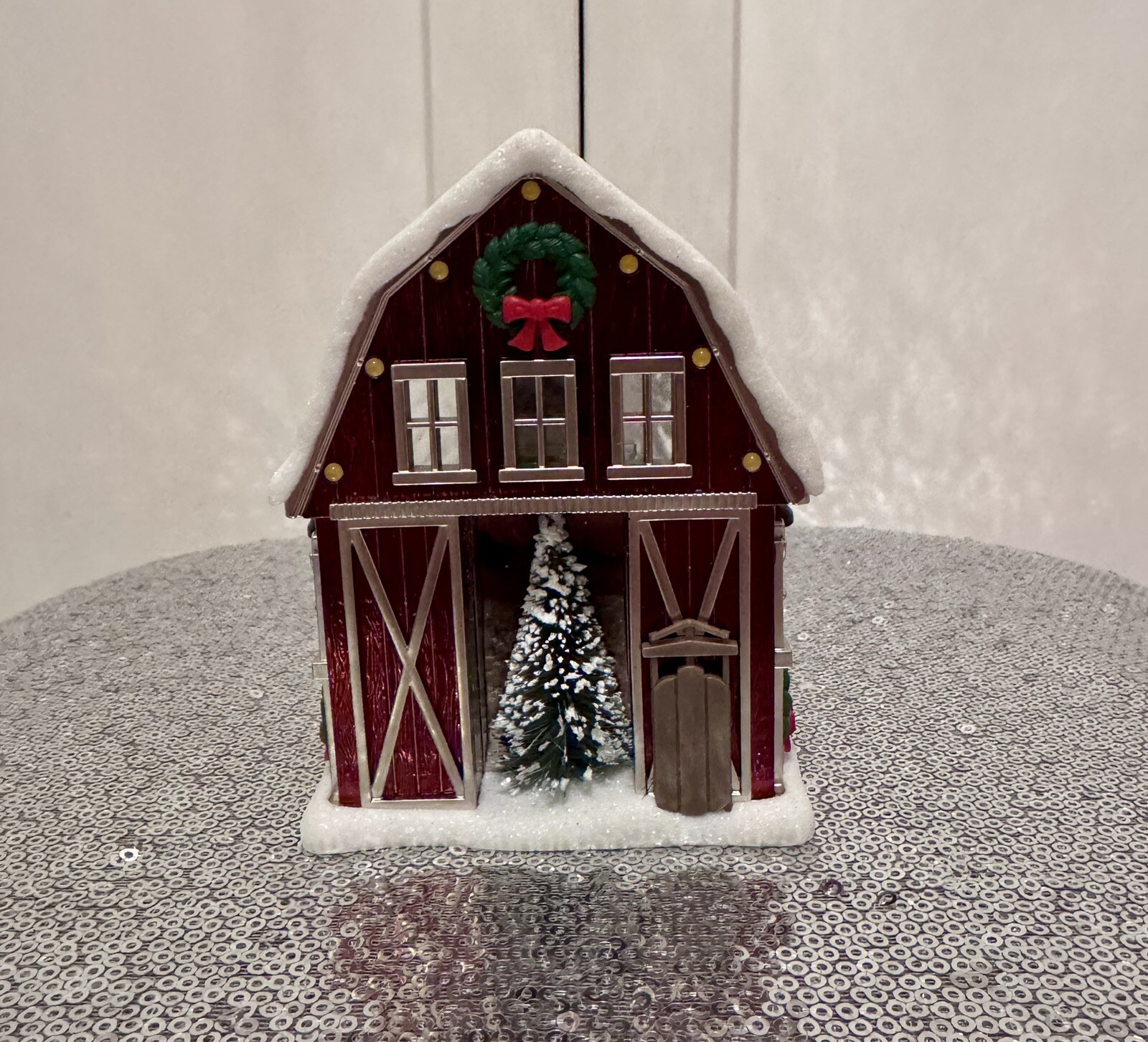 2021 Bath & Body Works Christmas Barn Wallflower Plug-in Holiday Projector-image