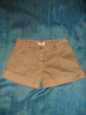 JACK WILLS Womens Khaki SHORTS with BUTTONS and POCKETS (UK size 6/8)