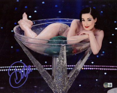DITA VON TEESE SIGNED AUTOGRAPHED 11x14 PHOTO VERY SEXY LINGERIE BECKETT BAS