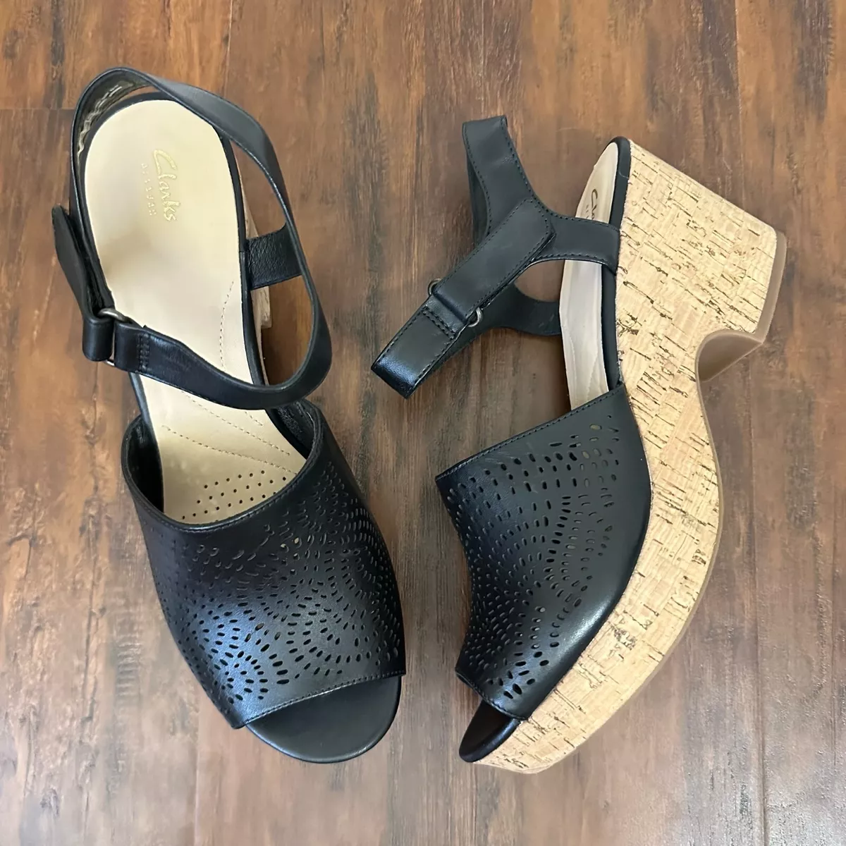 NIB CLARKS Maritsa Nila Sandal Black Leather 32121 Sz 11M