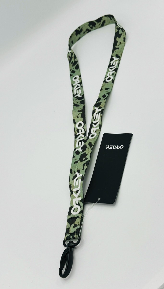 nike camo lanyard