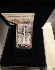 2026 CN Tower 50th Anniversary1 oz .999 silver coin Canada Glow with flash light