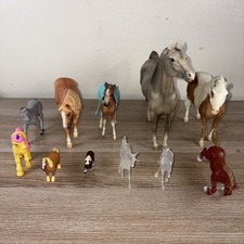 Mixed Lot of 12 Vintage Breyer Horses Various Sizes 2 Broken Feet All Standing