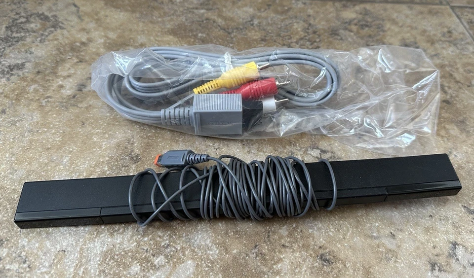 Accesorios Nintendo Wii RVL-014 Sen Bar, cables AV RVL-009, adaptador de CA RVL-022 Foto 4 de 4