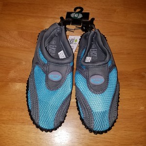 easy usa water shoes