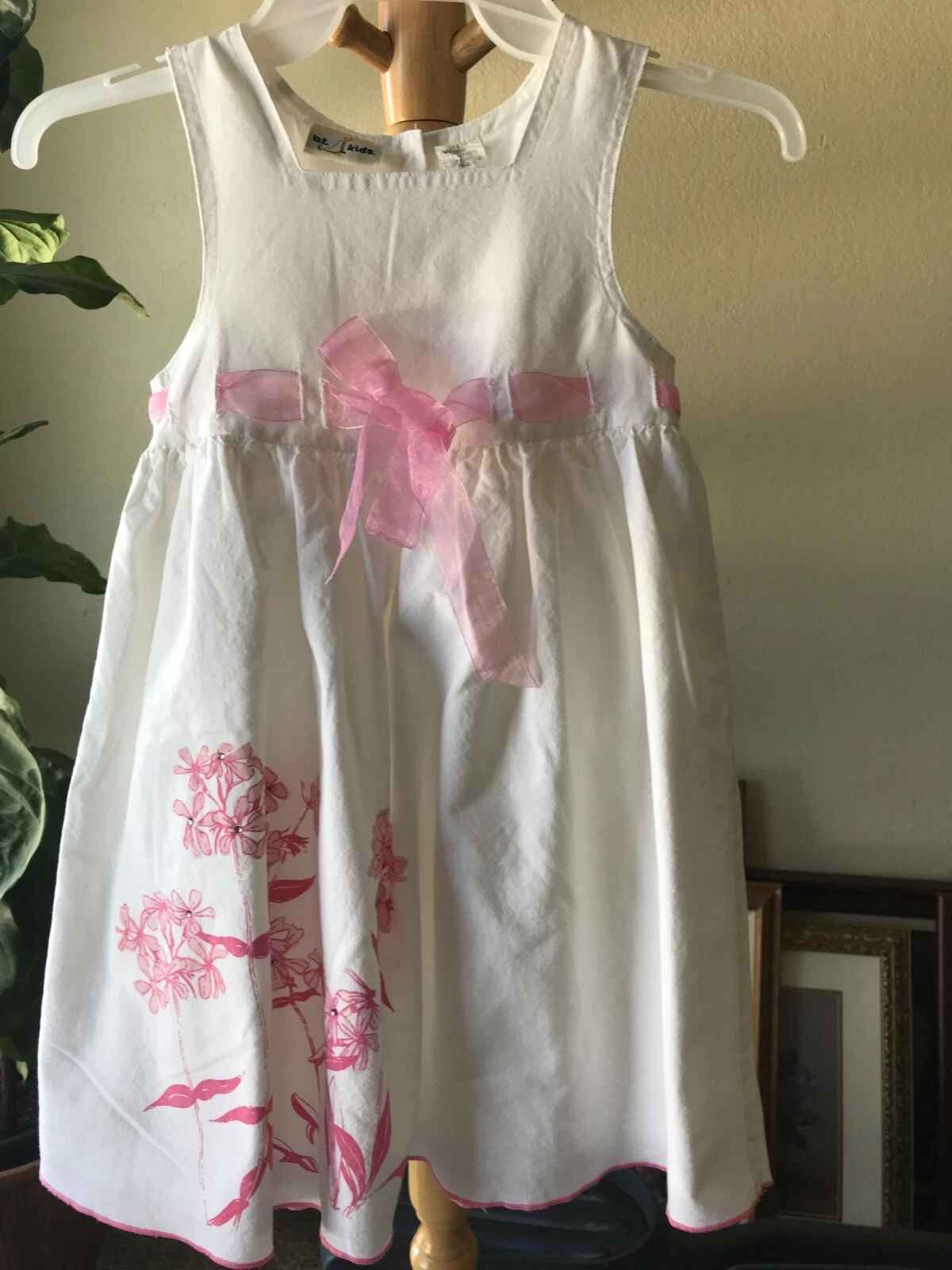 Little Girl's B.T. Kids Size 6 White Floral Design 100% Cotton Summer Dress