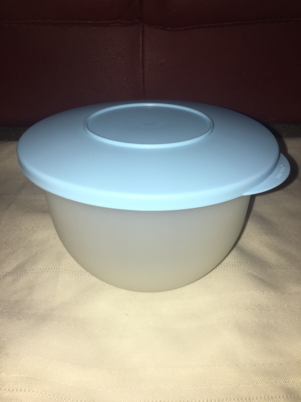 Accepteret straf Marty Fielding TUPPERWARE NEW Impressions Bowl 1.3 L 5 1/2 Cups Frost &amp; Lt Blue-Store  Serve Mix | eBay