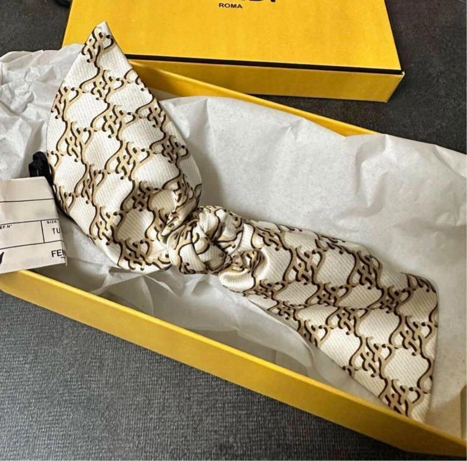 FENDI Ribbon Motif Barrette Silk Beige Tweed Gold Unused - Image 2 of 3