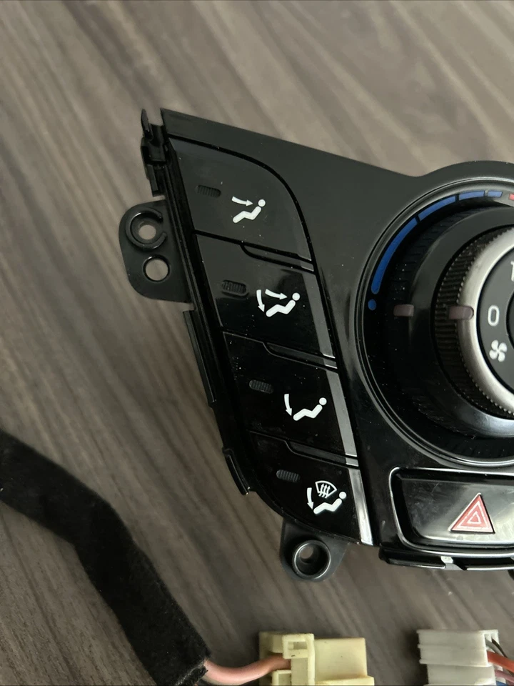 Hyundai Veloster 2012-2017 OEM uso aire acondicionado calefacción clima manual control de temperatura Foto 4 de 4