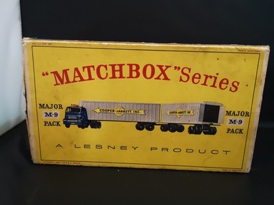 T274-MATCHBOX MAJOR PACK M-9 COOPER-JARRETT INTERSTATE DOUBLE FREIGHTER WITH BOX