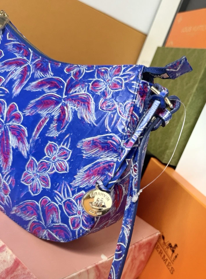 🆕NWT! BRAHMIN Women's Shayna Floral Leather Crossbody Bag - Image 4 of 4
