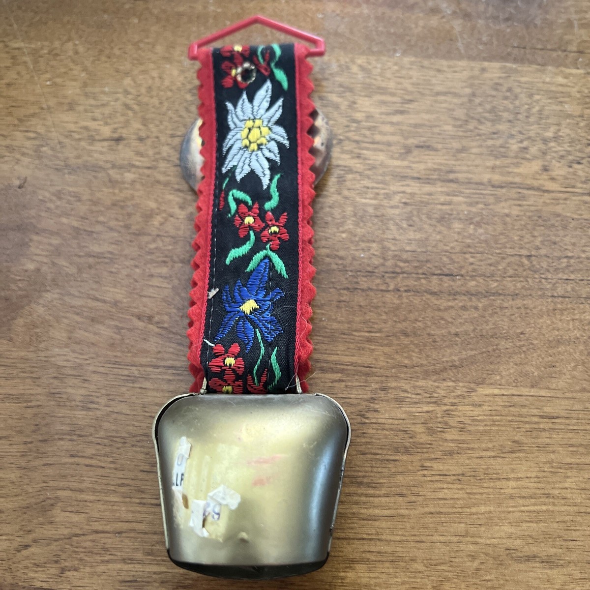 ファッションベル　カウベル Vintage Swiss Cow Bell Brass with Decorative Strap and Painted