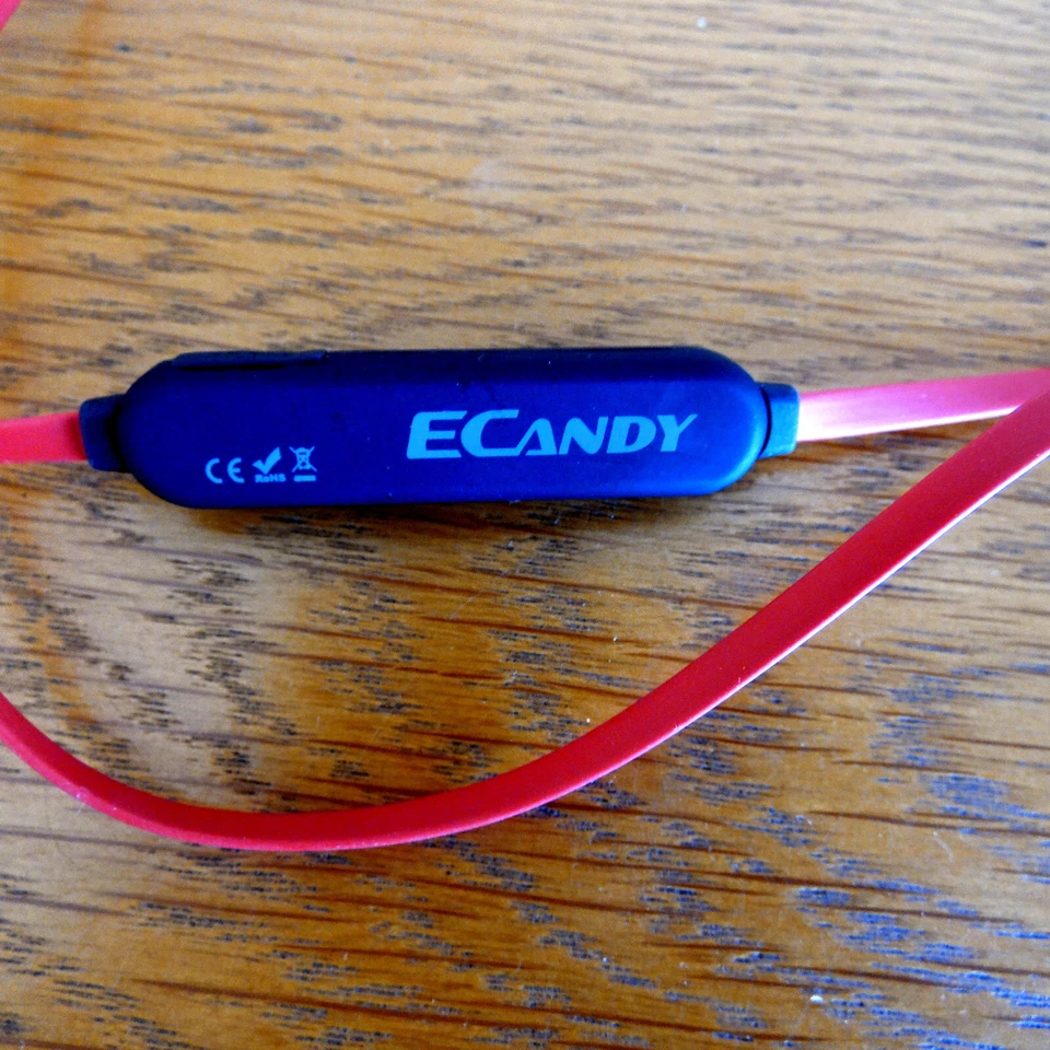 Auriculares de goma magnéticos ECandy Bluetooth rojo/negro Foto 3 de 4