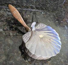 silent butler personal ashtray shell  Silver marked D wood handle 4.5” x 7.5” 