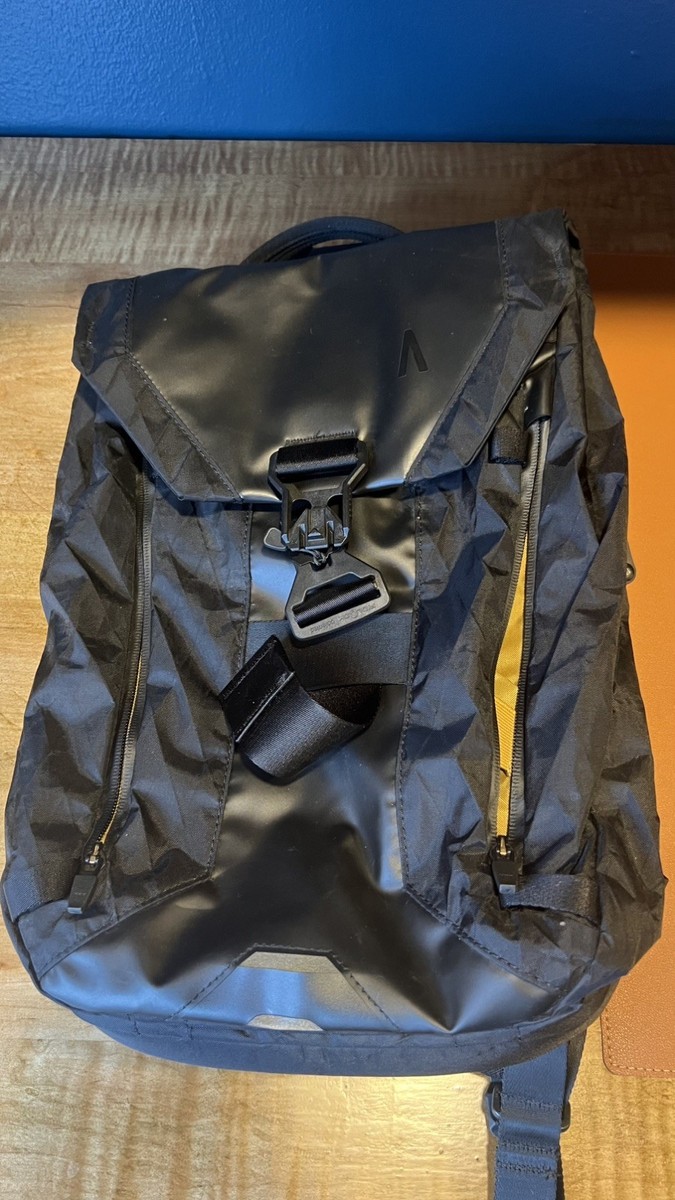 バッグ Errant Sling X-PAC BOUNDARY SUPPLY High-Performance X-Pac Sling Bag for Secure Carry – Boundary Supply