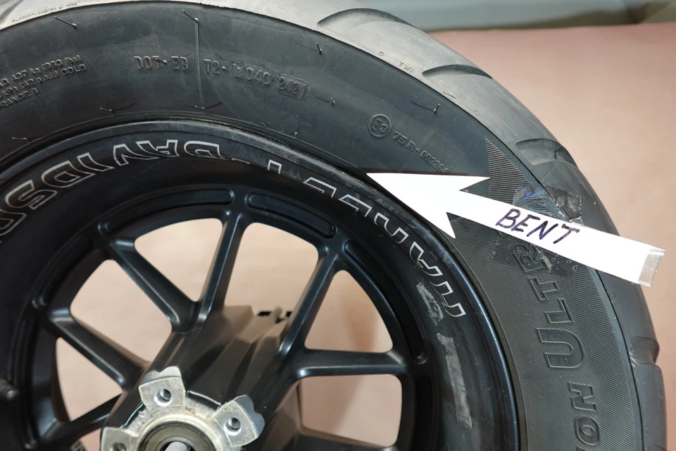 2018-2024 Harley Davidson Fat Bob FXFBS 114 задний обод шины METZELER (СОГНУТЫЙ) - Изображение 4 из 4