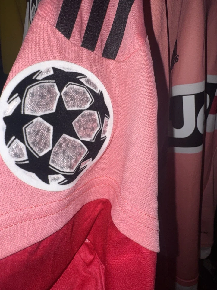 Camiseta Pogba Rosa UCL Visitante Juventus 2015/2016 (Mediana) *Nueva* (Réplica) Foto 3 de 4