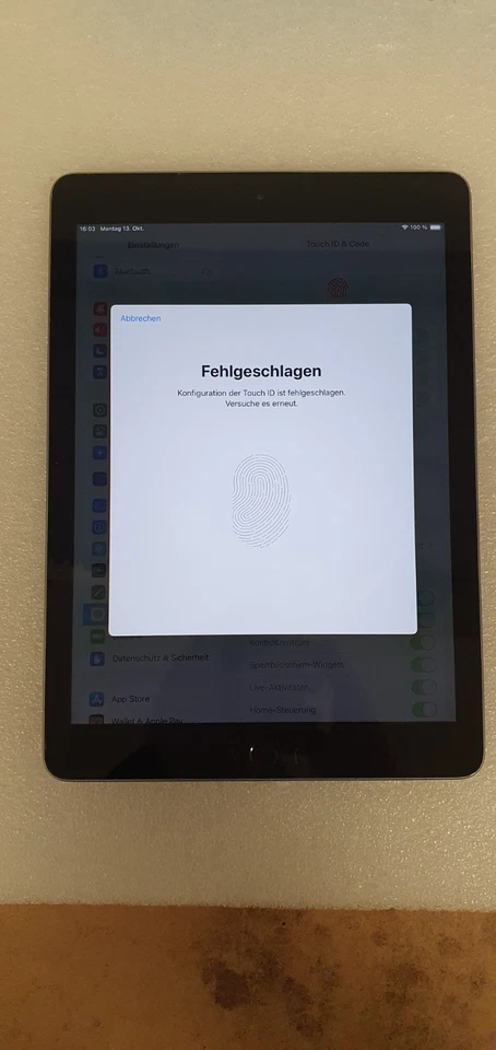 Apple iPad 6. Gen. (2018) 9.7" WiFi 32GB Grey - Touch ID ohne Funktion #1036 - Bild 3 von 4