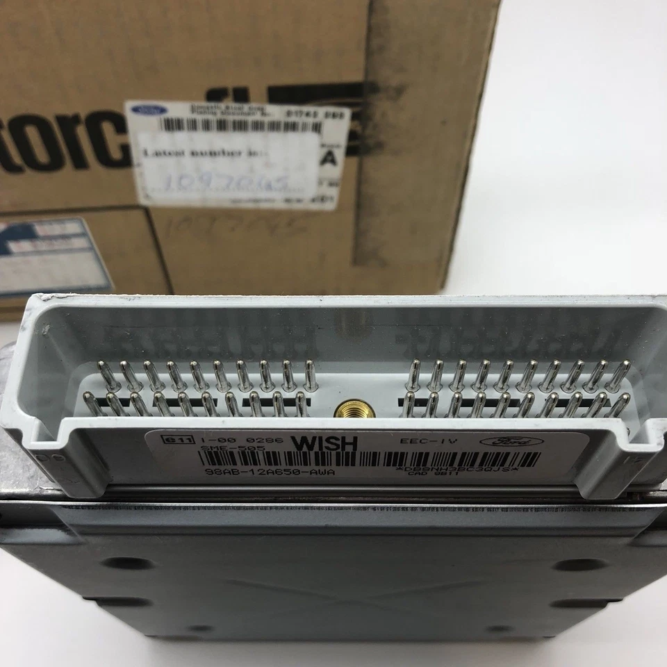 Ford Escort Mk7 1.6 Zetec-e Engine Control Module ECU EEC Genuine 1054503 - Image 3 of 4