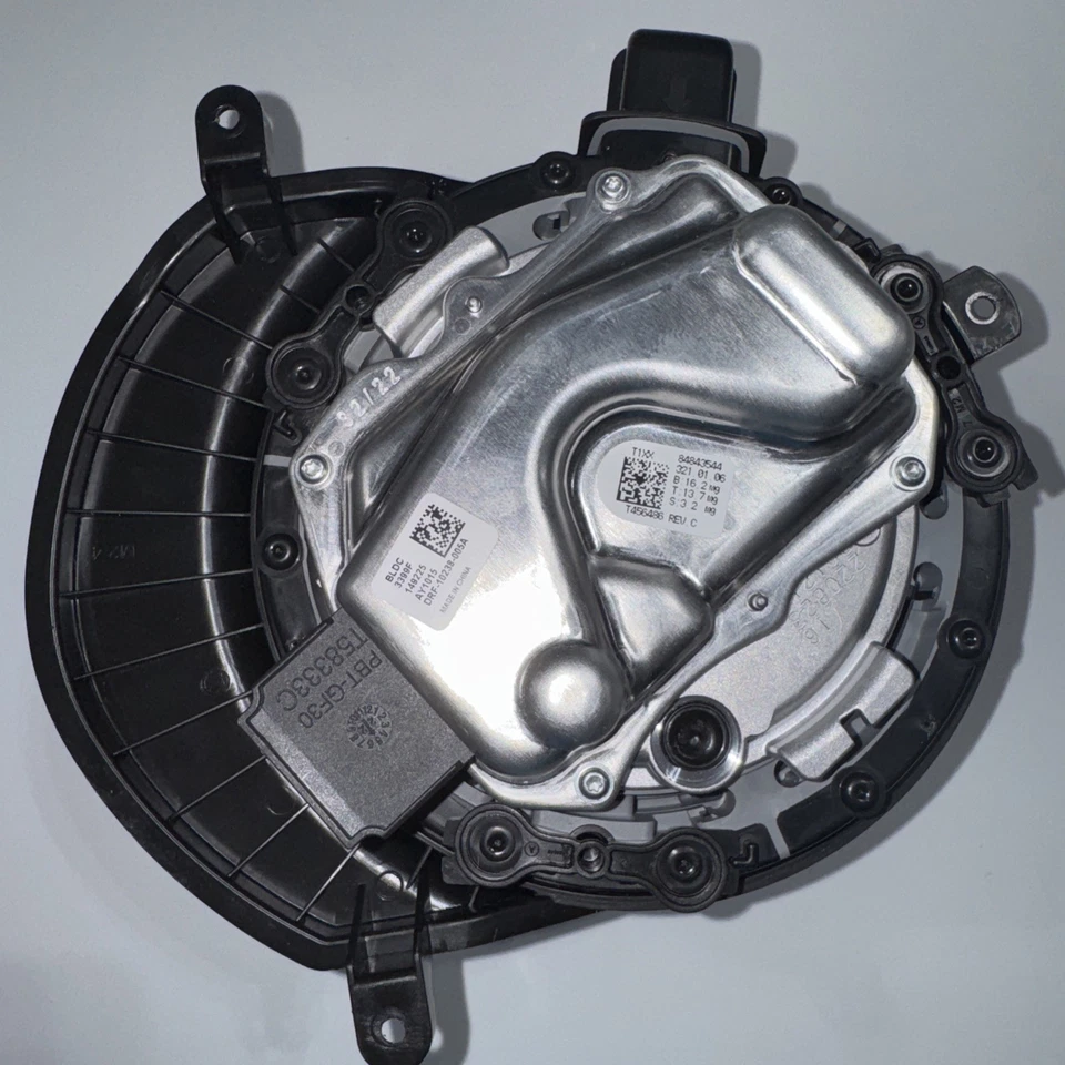 Motor soplador calentador aire acondicionado delantero OEM 84843544 Cadillac Escalade Esv 2021-2024 Foto 3 de 4