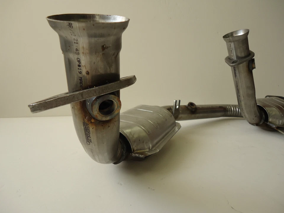 1996 1997 1998 1999 Ford Taurus 3.0L V6 Front Vin U Catalytic Converter - Image 2 of 4