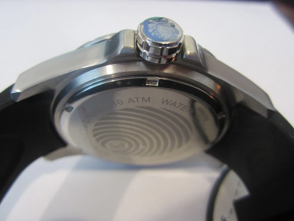 LE CHATEAU JAPAN MEN'S WATCH QUARTZ S/S RUBBER ORIGINAL LC7084 NEW - image 2 of 4