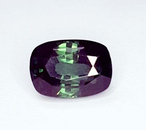 Cojín de piedras preciosas certificadas sueltas de turmalina verde natural de 10,07 quilates transparente - Imagen 2 de 10