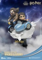 Beast Kingdom Toys - Harry Potter D-Stage Pvc Diorama Hagrid & Harry 15 Cm