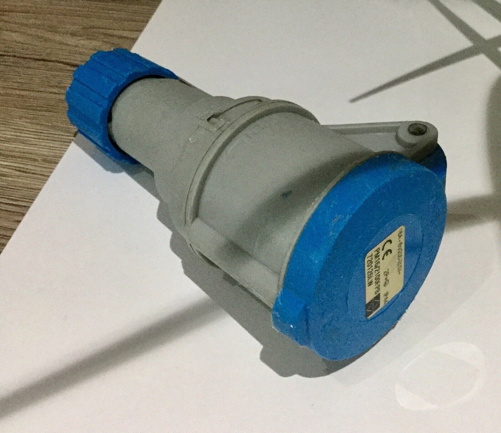 Lewden PM16/2100FPB Trailing Coupler (Female) 230 Volt 16 Amp 2P+E  IP44 Plug