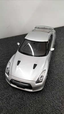 Kyosho 1/18 NISSAN GT-R PREMIUM EDITION | eBay