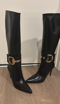 NWOB GORGEOUS Gucci Black Leather Knee High Boots  size-38.5