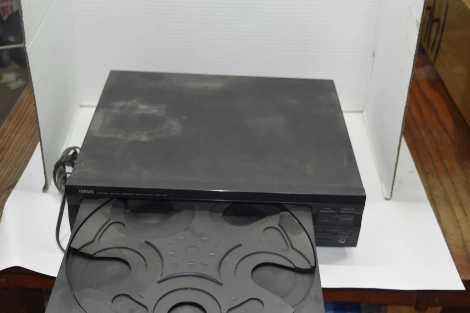 Yamaha CDC-765 Natural Sound Compact Disc Player 11662 - Image 3 of 4