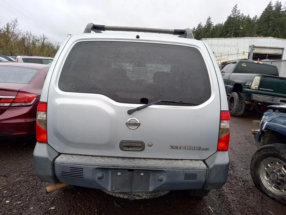 Guantera usada se adapta a: Nissan Xterra 2002 grado A Foto 2 de 4