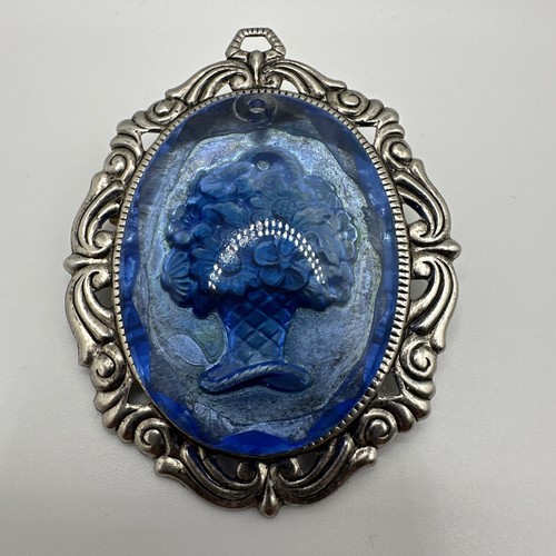 Beautiful Blue Glass Silver Tone Flower Basket Cameo Brooch