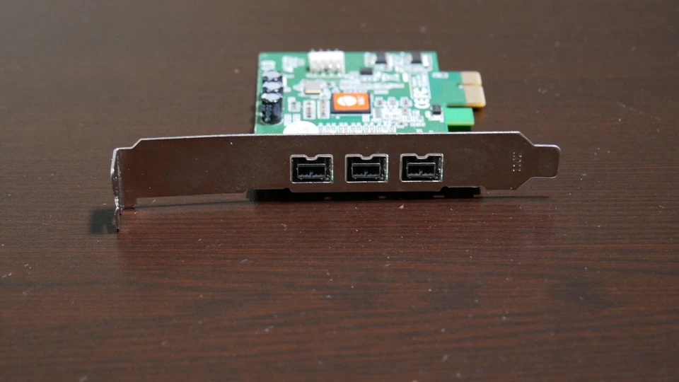 SIIG INC. NN-FW0012-S1 FIREWIRE ADAPTER PLUG-IN CARD LOW PROFILE PCI EXPRESS X1 - Image 2 of 4