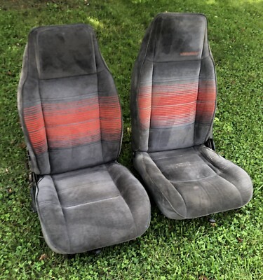 83-93 CHEVY S10 BLAZER JIMMY FRONT GRAY RED BUCKET