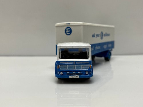 EFE 22101 - AEC ERGO ARTIC 1 AXLE BOX VAN EXPRESS DAIRY - Boxed - Picture 3 of 16