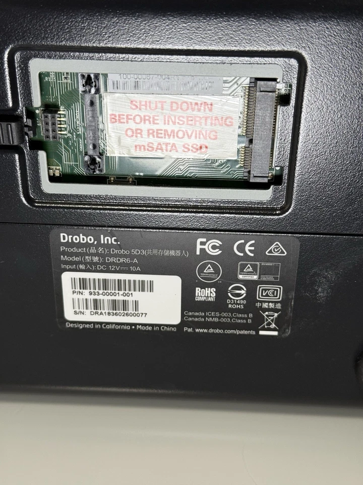 Arreglo de almacenamiento Drobo 5D3 5 bahías Thunderbolt 3 - Sin fuente de alimentación/HDD PARA REPUESTOS Foto 4 de 4