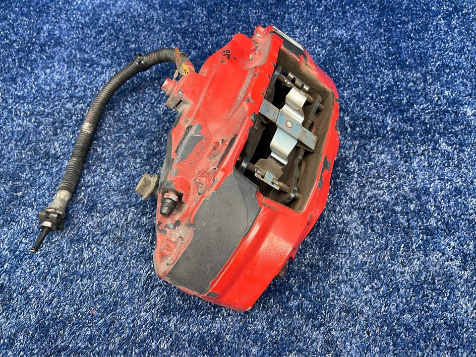 2016–2020 凯迪拉克 CT6 左前制动卡钳布雷博 FL 原始设备制造商 84059651 — 第 4/4 张图片