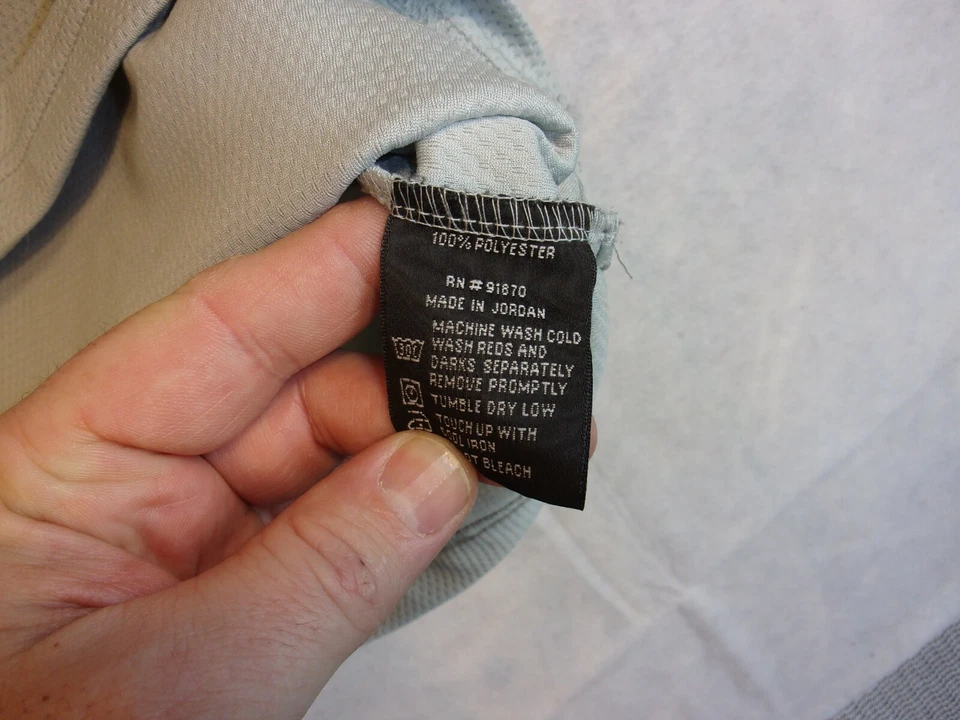 CYPRESS CLUB Performance Men's Polo Shirt Size Medium - Image 3 of 4