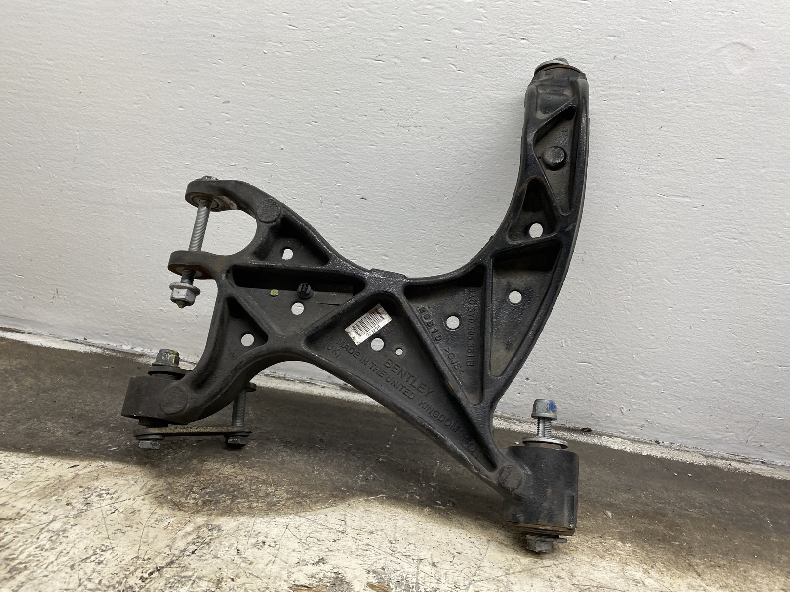 2010-2020 BENTLEY MULSANNE 6.8L RWD REAR LEFT UPPER TRACK ARM 3Y0505361 *26K*