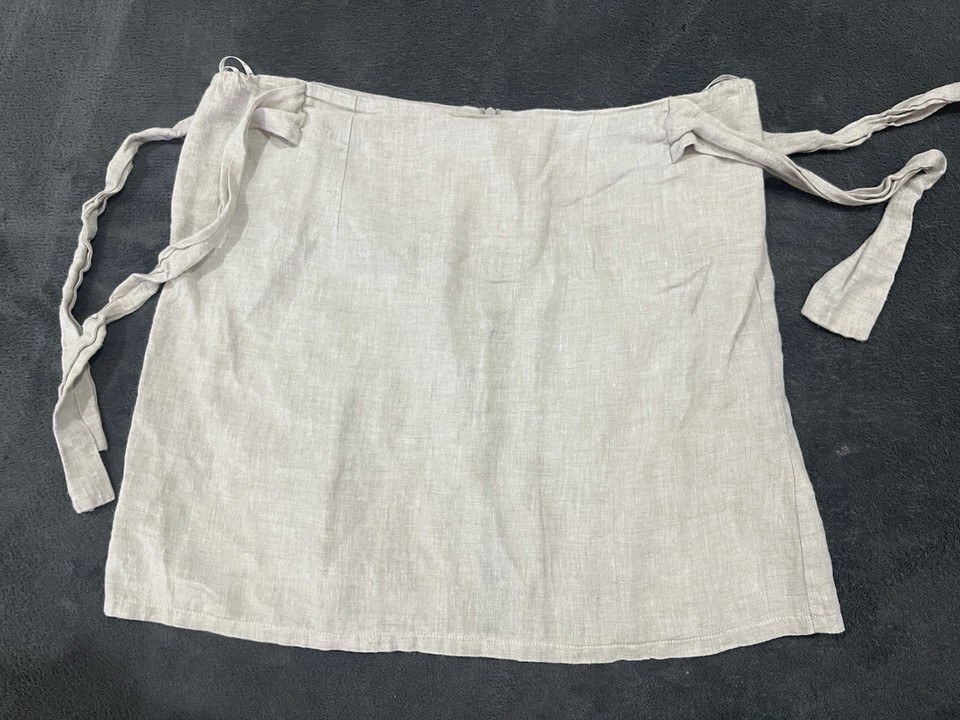 Chalice Mini Skirt size S  100% Linen  Beige.                   